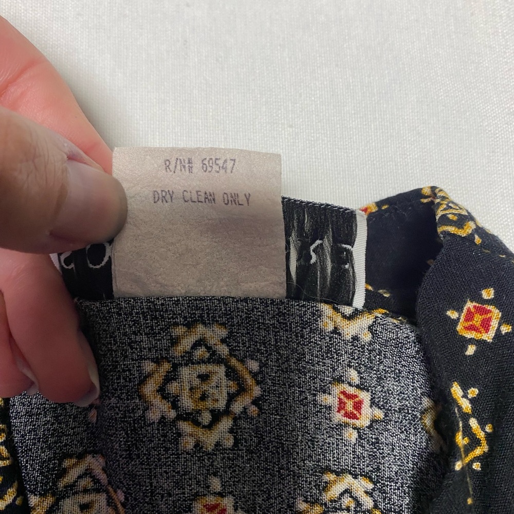 Solitaire Black And Gold Patterned One Button Tie… - image 8